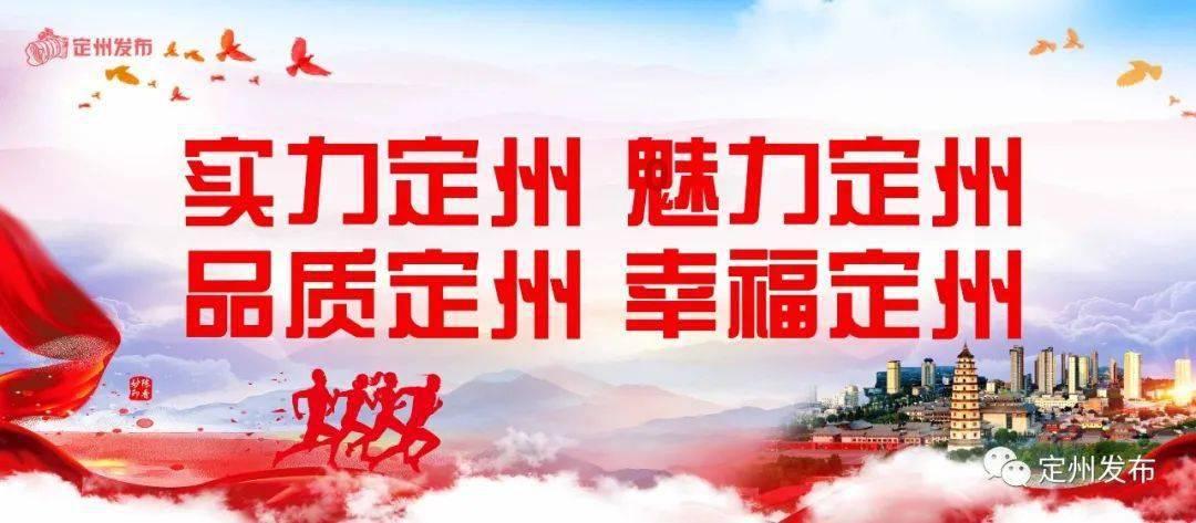 看了刘涛的打扮,我悟了:裤不露踝、裙不过膝,美得优雅得体